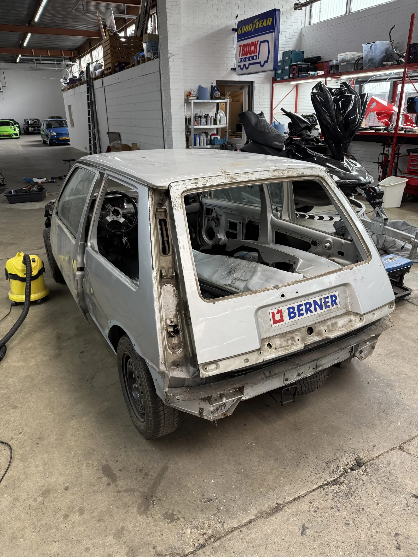 Foto 23 van Gris Argent 620